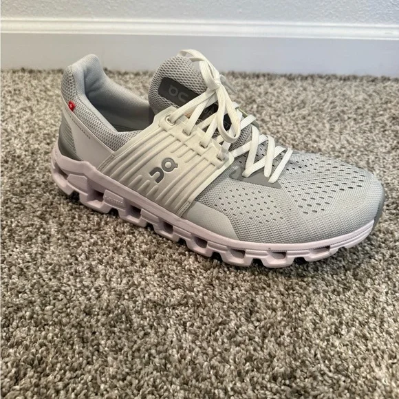 On Running Women's Gray Running Shoes - Picture 4 of 6